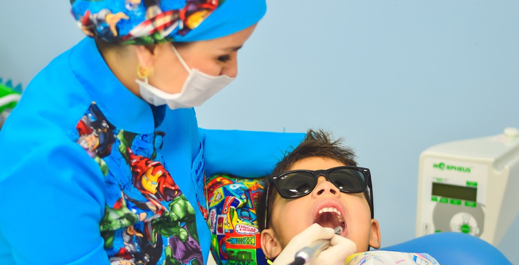 Dentist